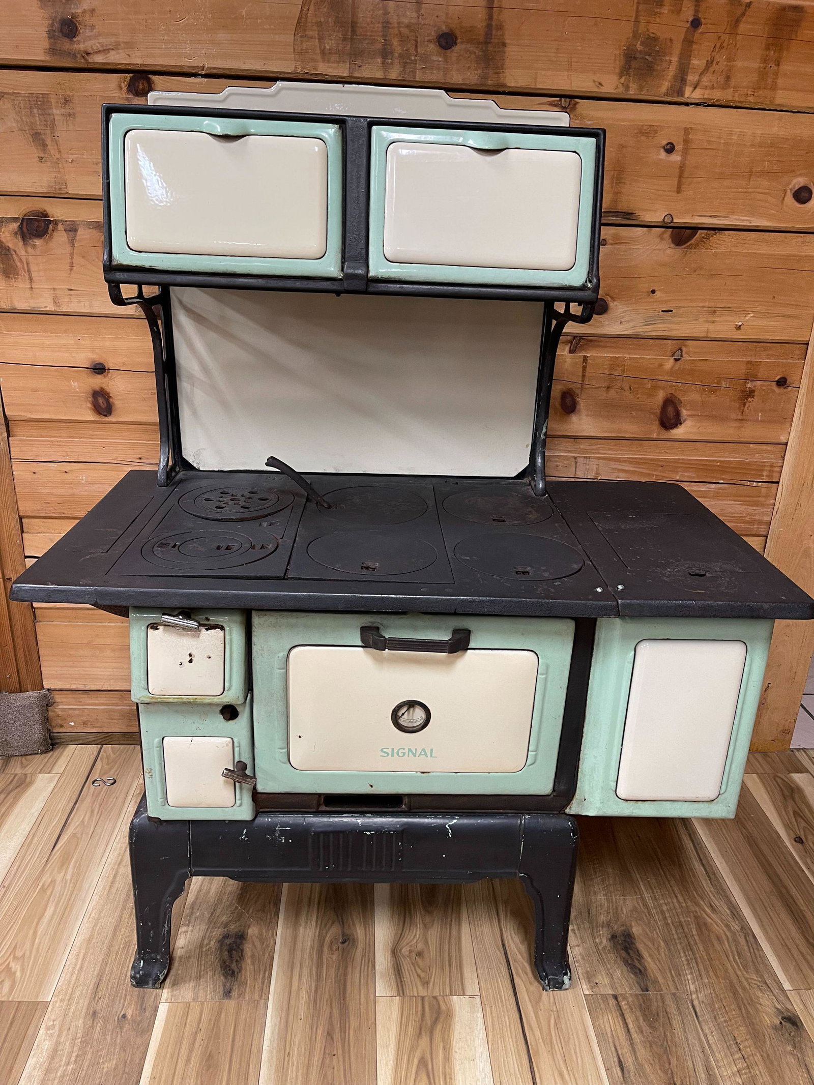Signal Cost Iron u0026 Porcelain Wood Burning Cook Stove