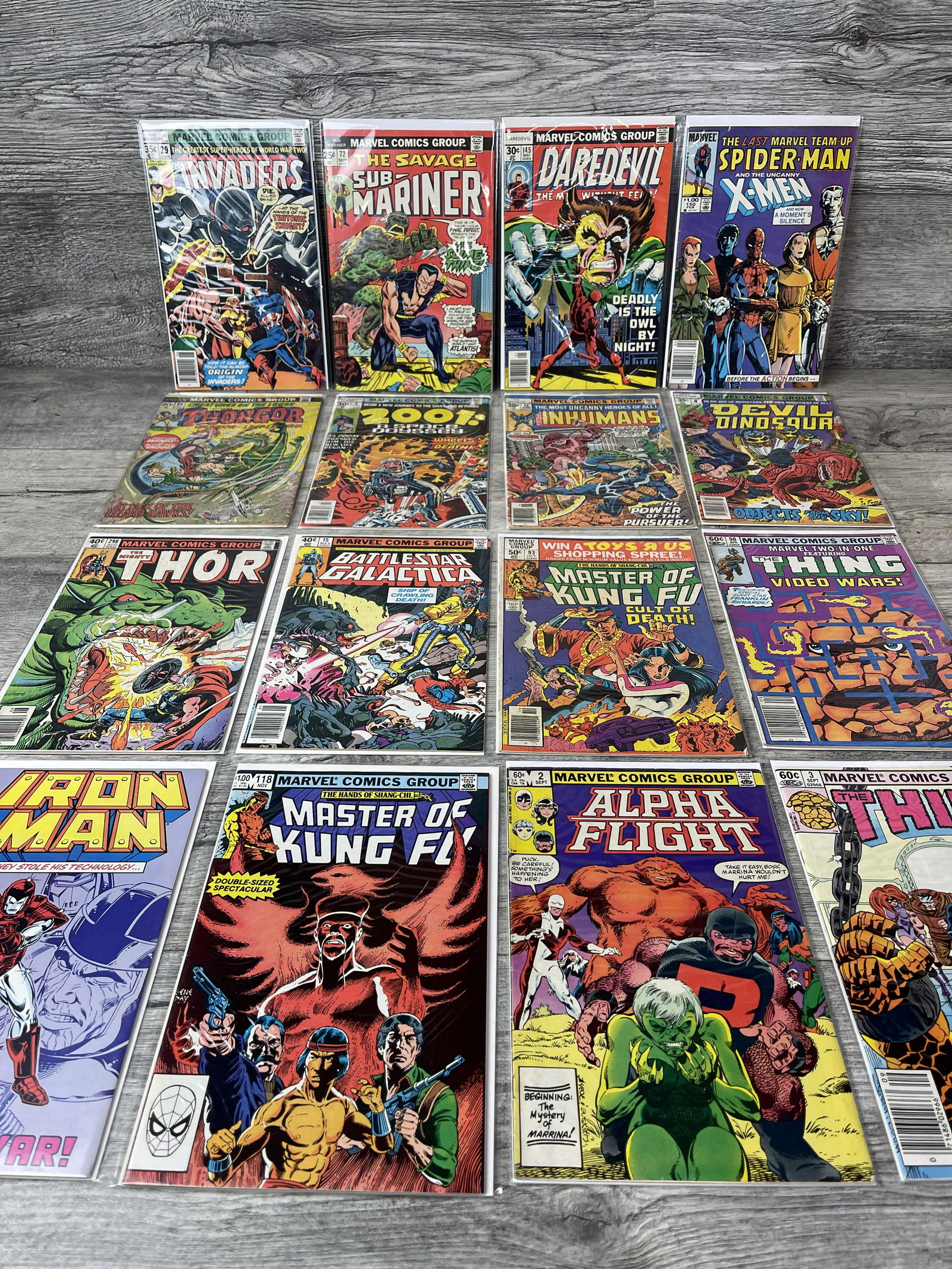 LOT OF 16 MARVEL COMICS: LOT OF 16 MARVEL COMICS