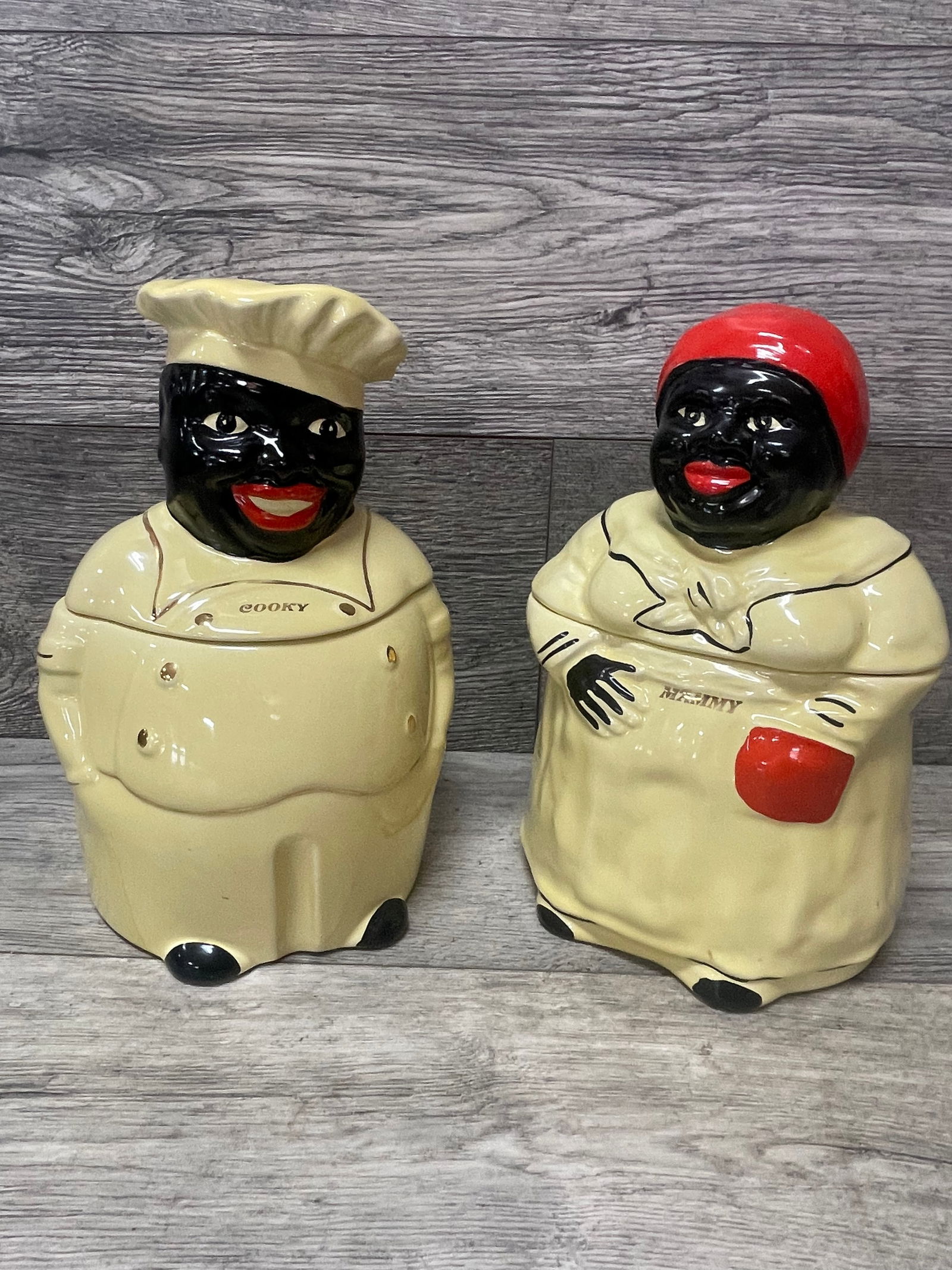 RARE! PEARL CHINA MAMMY AND COOKY COOKIE JARS: VINTAGE PEARL CHINA CO. 22KT. COOKIE JARS. HAIRLINE CRACK IN BACK OF MAMMY.