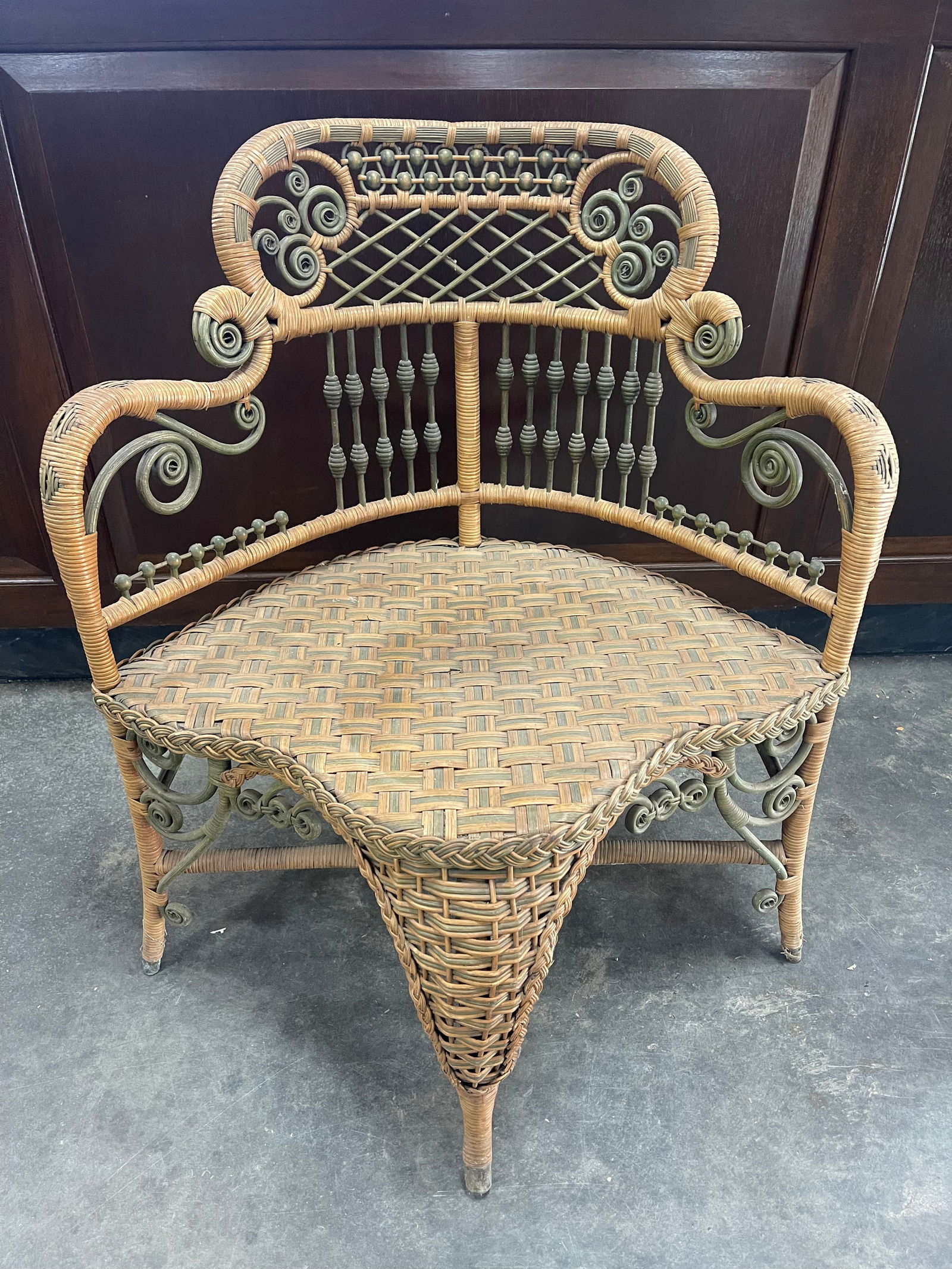 VTG. CORNER WICKER CHAIR: STICK AND BALL DESIGN. VGC FOR AGE AND USE