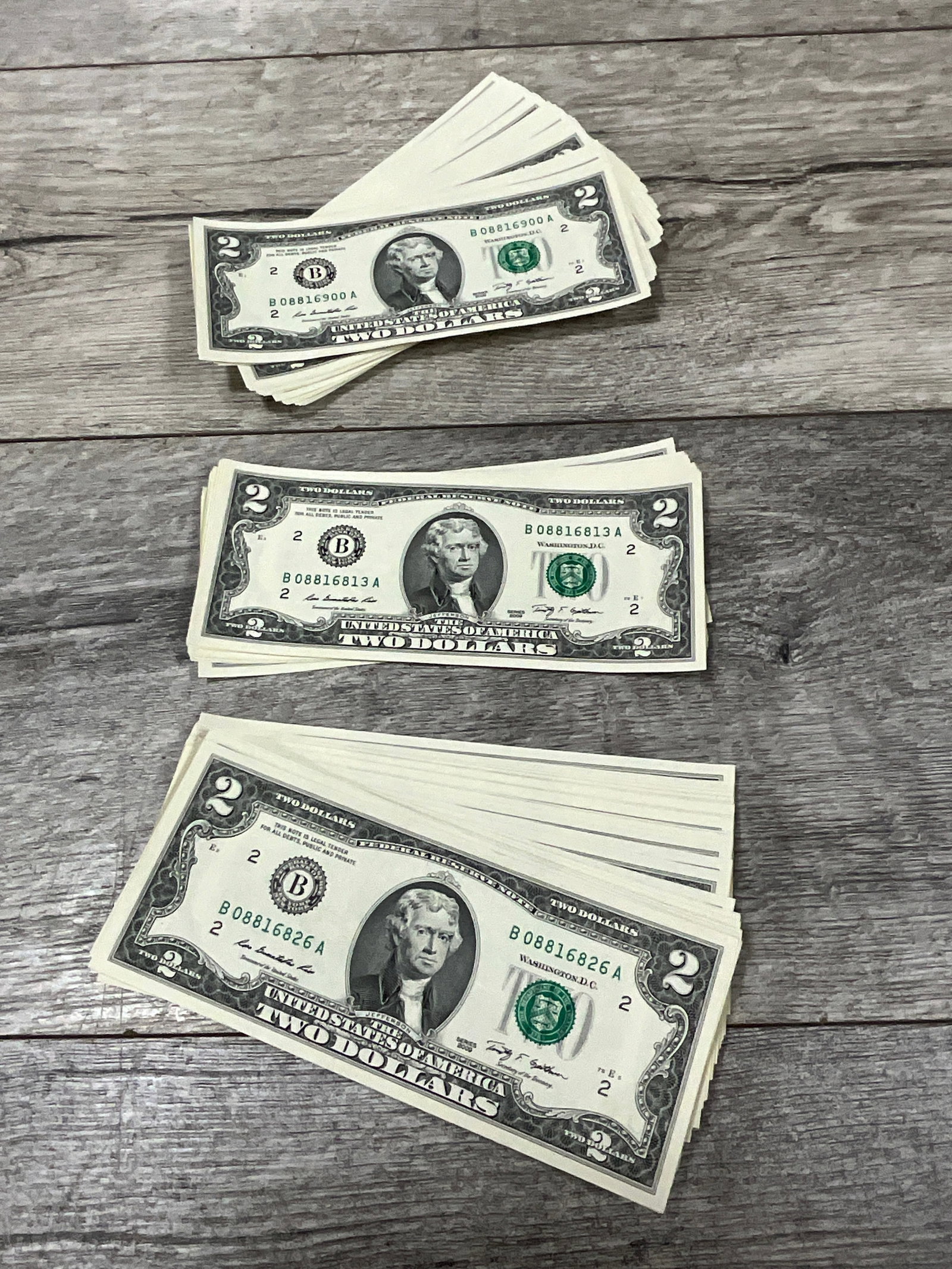 88 - UNCIRCULATED CONSECUTIVE NUMBERED $2.00 BILLS: 2009 SERIS. SERIAL NO. BO8816826A-BO8816863A. 2009 SERIES, SERIAL NO. BO8816813A-BO8816825A.2009 SERIES, SERIAL NO. BO8816900A-BO8816864A