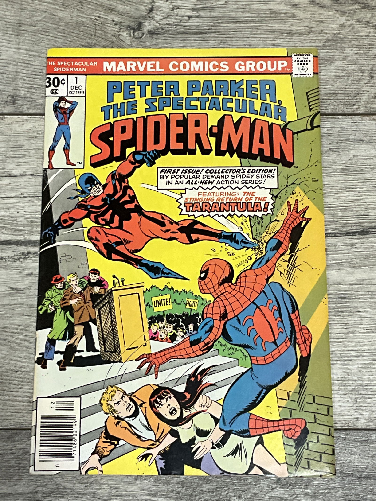Peter Parker The spectacular Spider Man #1. Marvel comics (1 of 2)