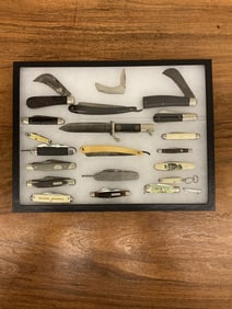 Collection of 21 Vintage Knives and Straight Razors