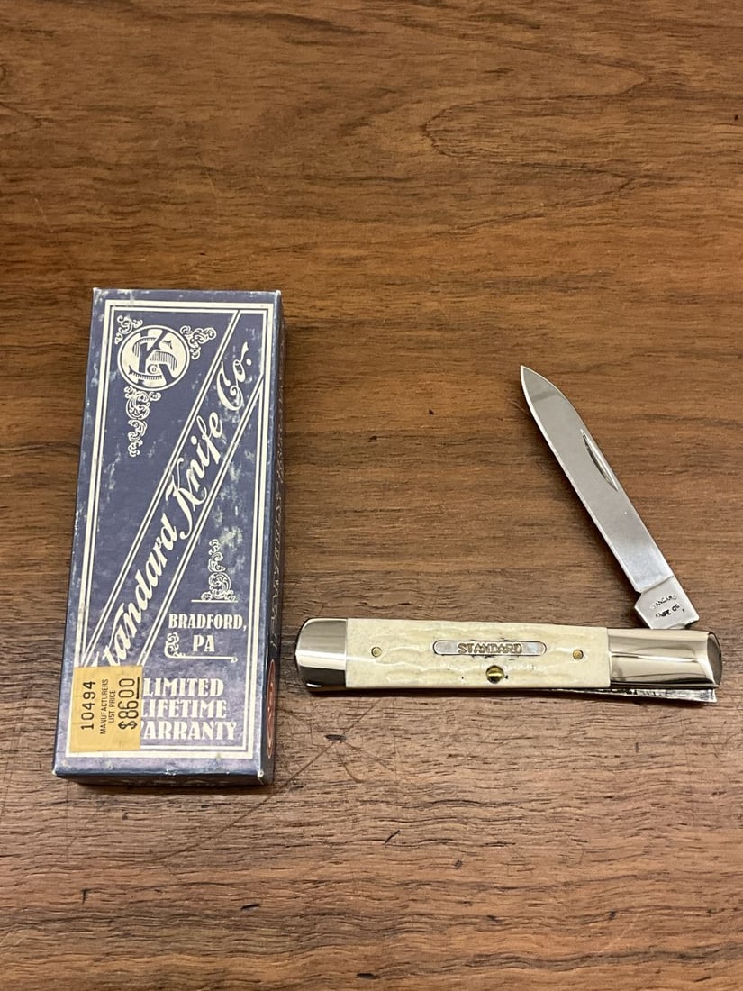 Case XX Pocket Knife New In Box: #61005