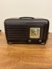 RARE!  1940's Pilot Lone Ranger Bakelite Radio