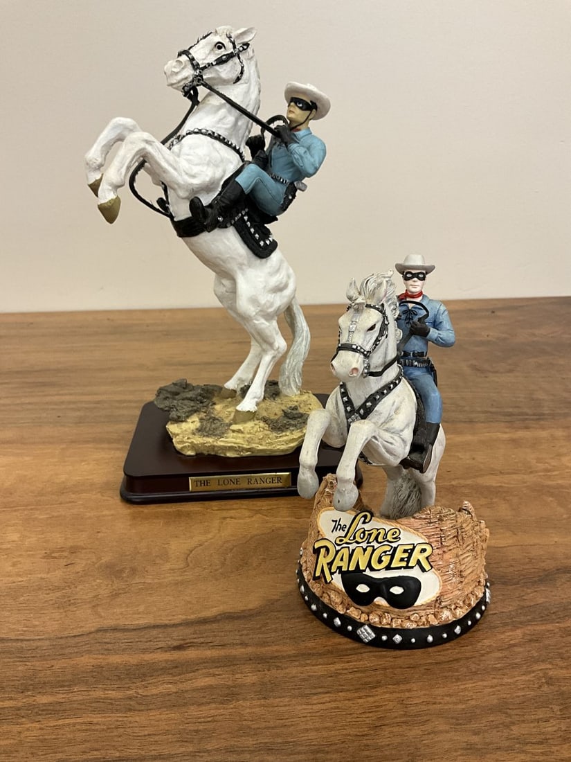 Lot of 2 Lone Ranger Figurines: PSC International Ltd. Edition Lone Ranger # 121/ 5000, and Vandor Bobber Bobble Head Lone Ranger and Silver. Displayed Condition, no boxes. Approx 11.5" and 7"