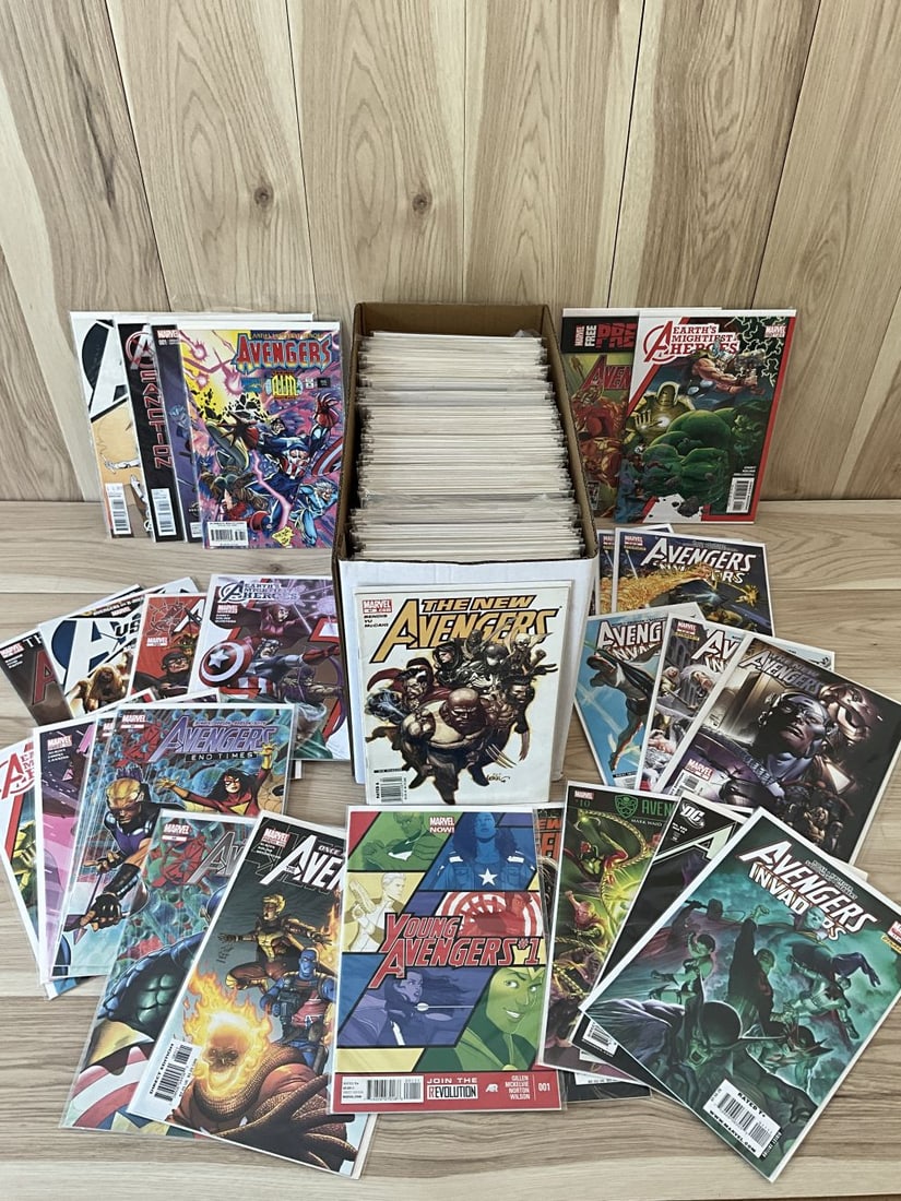 Avengers- Marvel Comics: Full Short Box