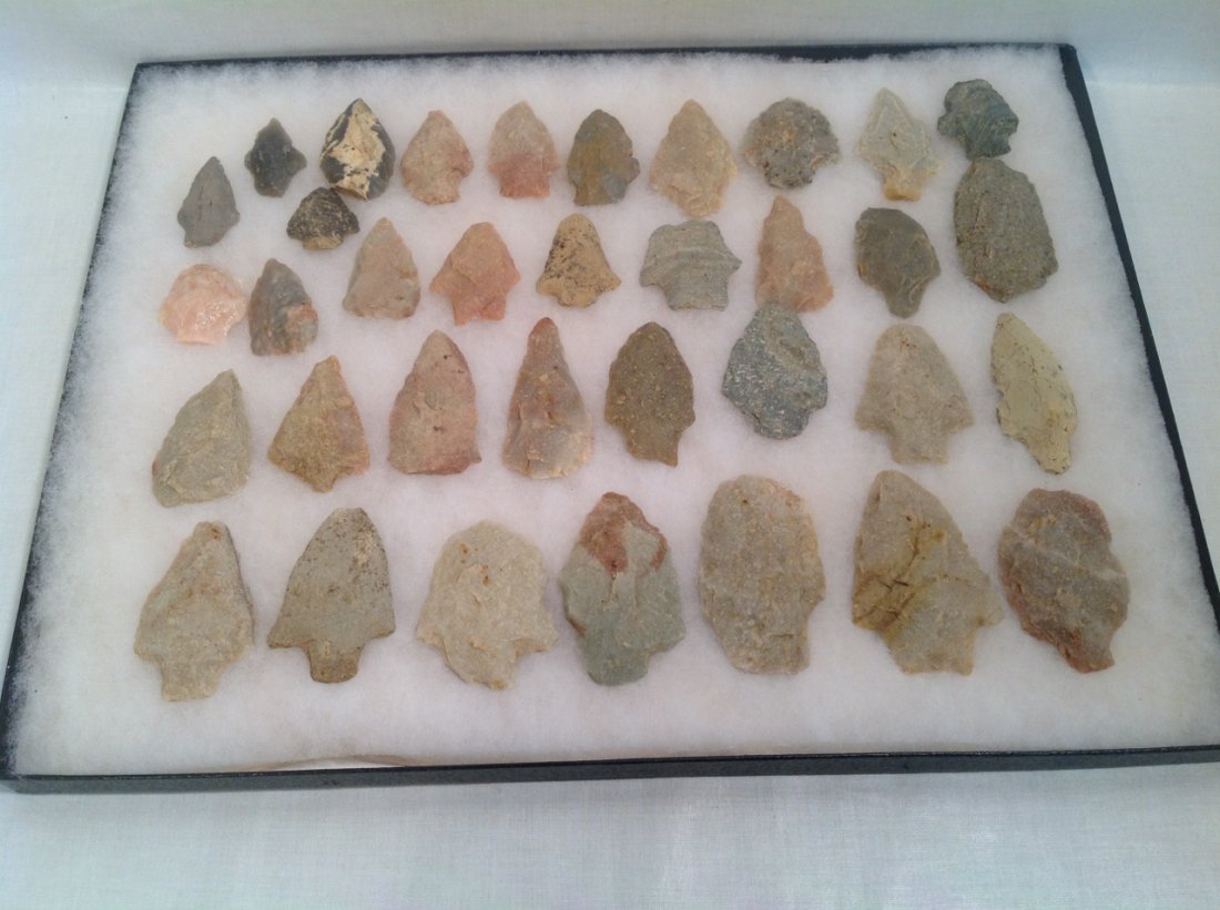 35 American Indian Stone Artifacts - East TN: American Indian Primitive Hand Chiseled Stone Spearheads & Scrapers. 35 Piece Collection/East TN