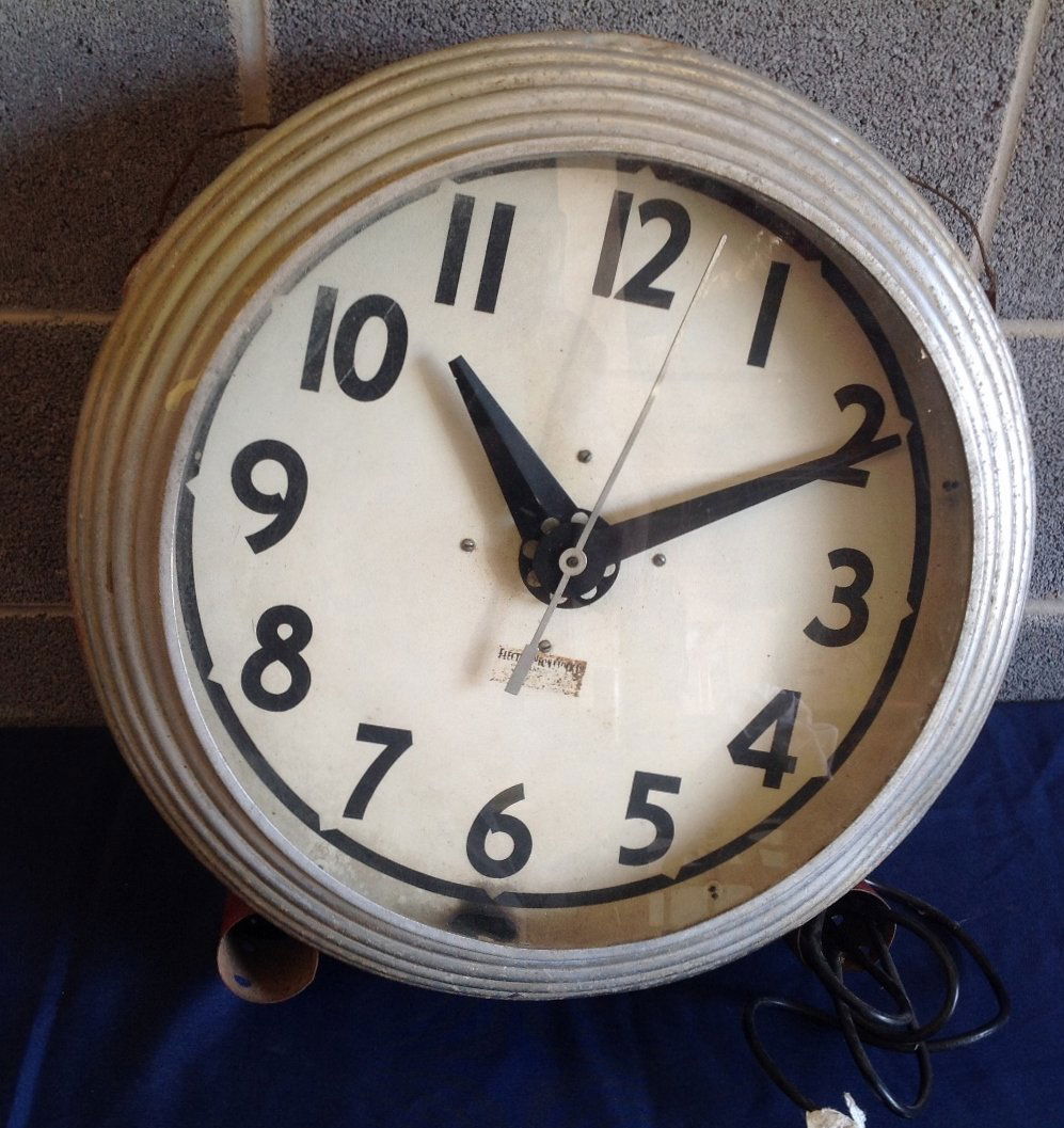 Electric Neon Clock Co. Clock (1 of 5)