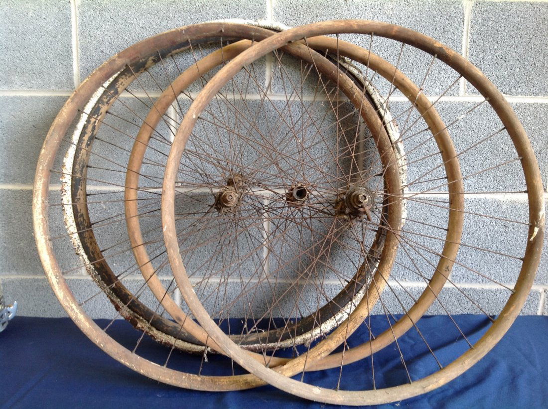 Lot of 4 Wooden Bicycle Rims (1 of 6)