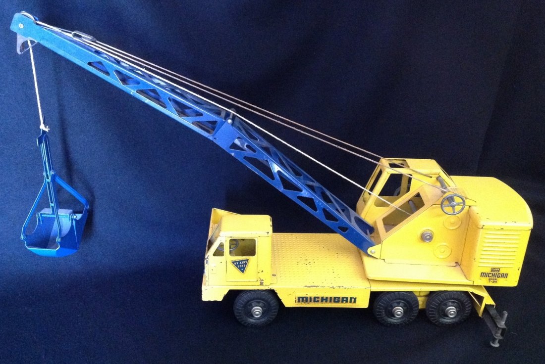 1960's NyLint  Model T-24 Clam Truck (1 of 6)