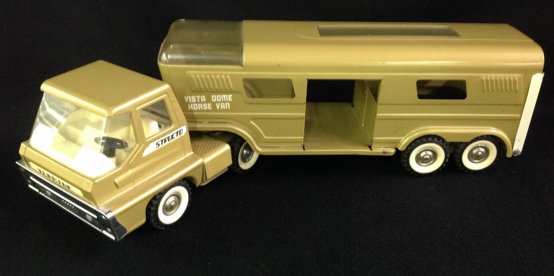 1960’s Structo Turbine Horse Van: Original 1960’s Structo Turbine Vista Dome Horse Van Toy. 21” Long