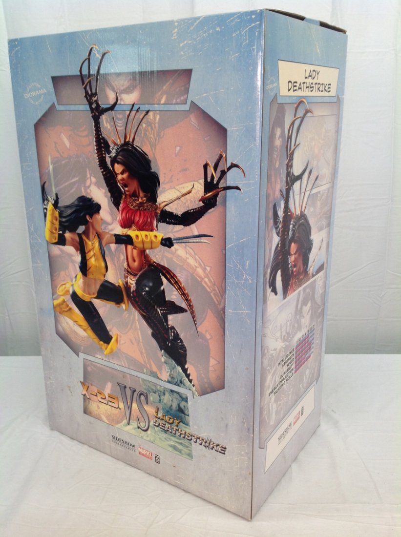 X-23 Vs. Lady Deathstrike Statue by Sideshow 91/400: X-23 Vs. Lady Deathstrike Statue by Sideshow Collectibles. Polystone Diorama Collection - Numbered 91/400. Item Comes with Original Box.
