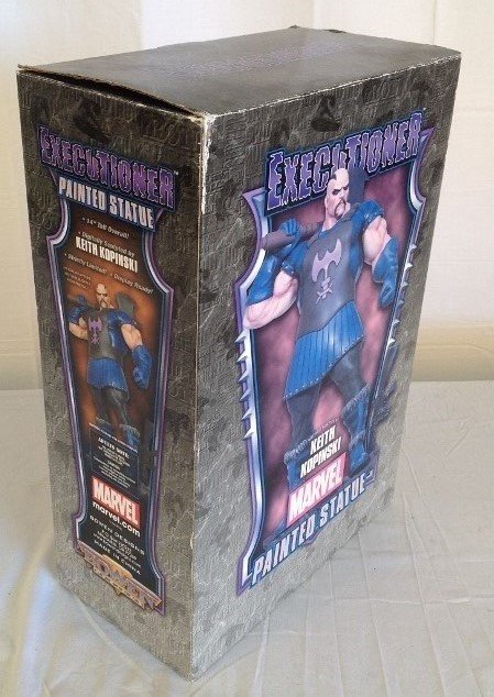 Executioner Statue by Bowen 50/475: Executioner Statue by Bowen Designs. Digitally Sculpted by Keith Kopinski and Numbered 50/475. Item Comes with Original Box.