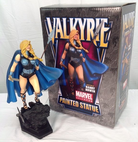 Valkyrie Statue by Bowen 214/700: Valkyrie Statue by Bowen Designs. Sculpted by Randy Bowen and Numbered 214/700. Item Comes with Original Box.