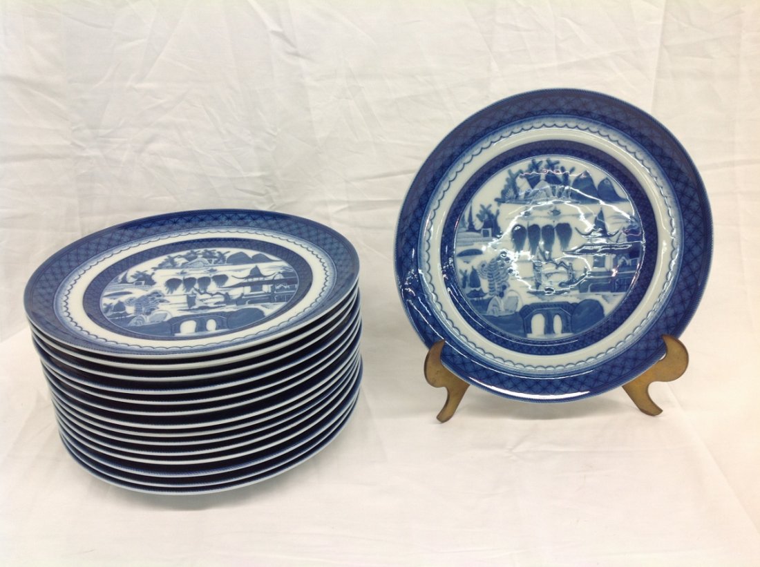 Lot of 15 Mottahedeh 10" Dishes: Mottahedeh 10" Dishes