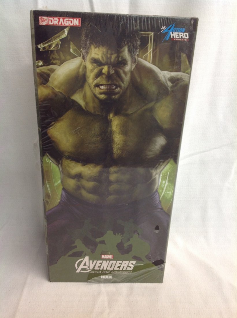Avengers Age of Ultron "Hulk" Figure: Avengers Age of Ultron "Hulk" Figure by Dragon