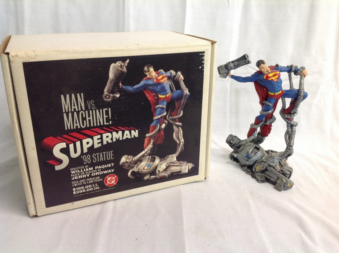 Man vs Machine "Superman" 98 Statue: Man vs Machine "Superman" 98 Statue by William Paquet #668/2800