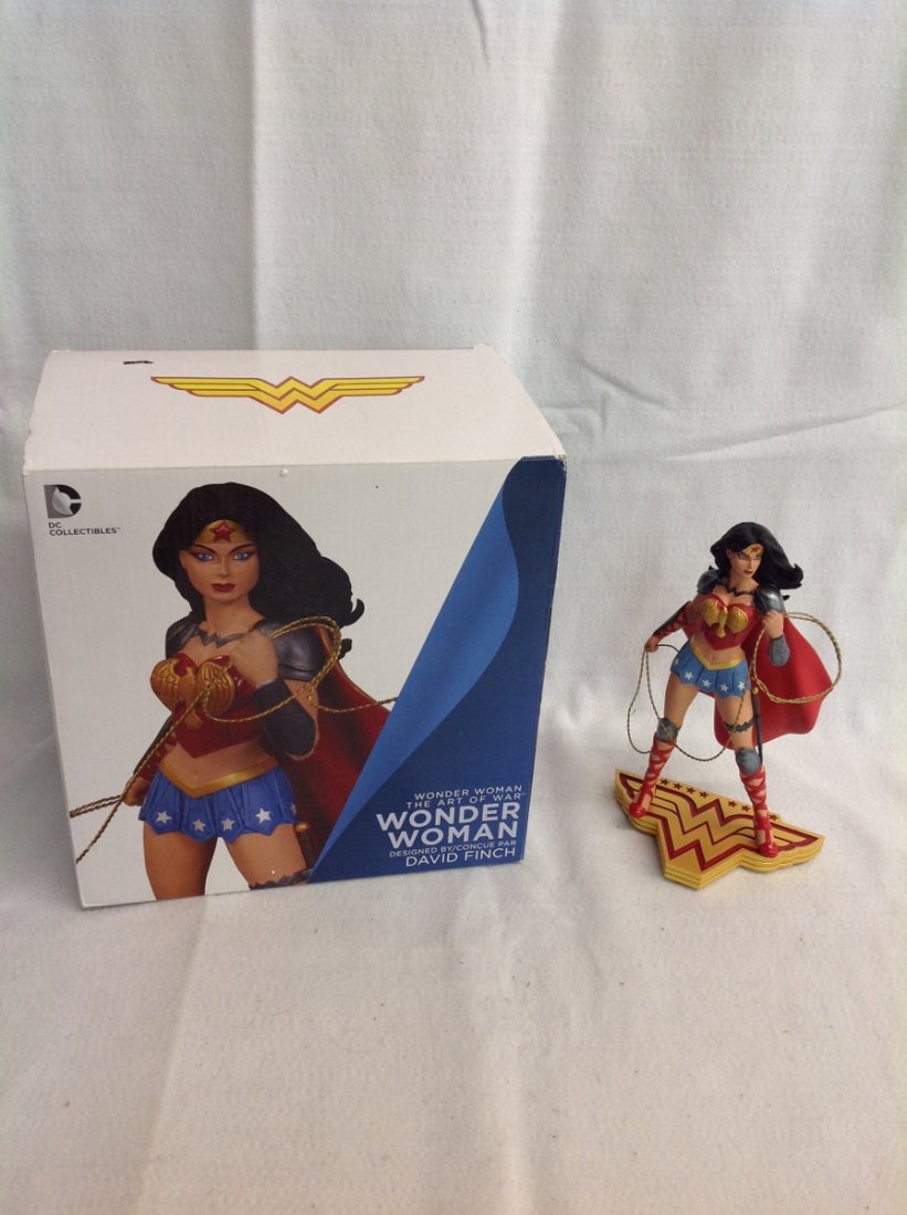The Art of War "Wonder Woman" Statue: The Art of War "Wonder Woman" Statue by DC Collectibles