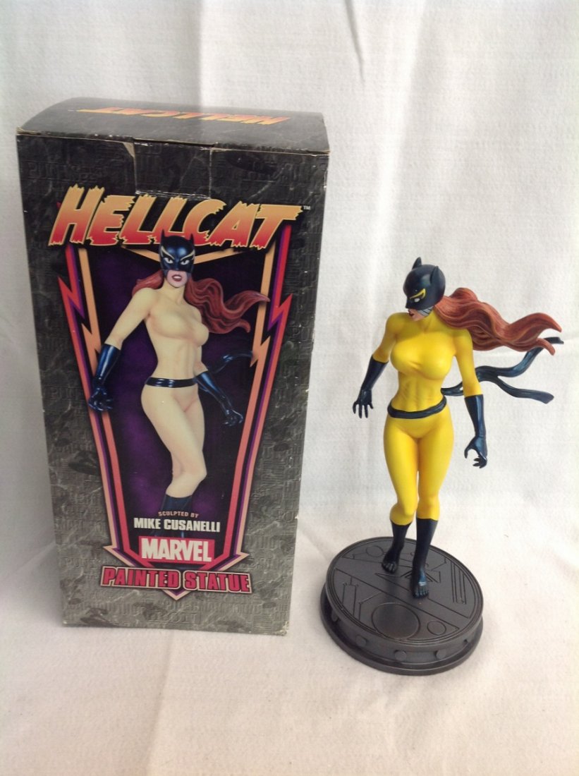 Hellcat Statue: Hellcat Statue by Mike Cusanelli #31/650