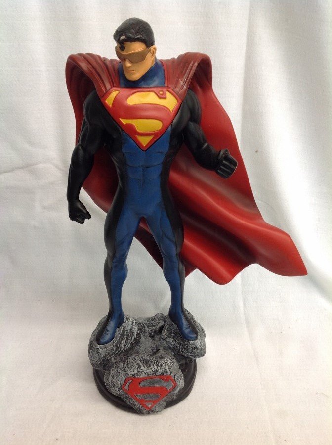 Superman "Blue and Black Costume" Statue Signed by: Superman "Blue and Black Costume" Statue Signed by Gabriel Luna #7/10