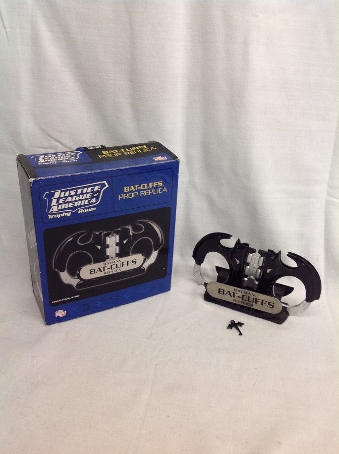 Justice League of America Trophy Room "Bat-Cuffs" Prop: Justice League of America Trophy Room "Bat-Cuffs" Prop Replica by DC Direct #208/500