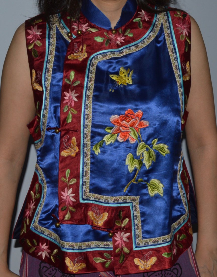 Ladies Embroidered Silk Traditional Chinese Shirt (1 of 4)