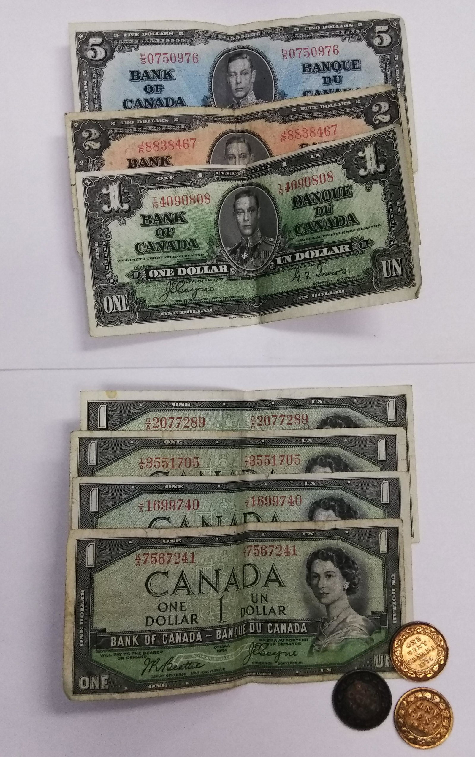 1937 & 1954 $1 $2 $5 (7) Canadian Bills & 3 One Cents: 1937 & 1954 $1 $2 $5 Canadian bills and Three One Cents: 1895, 1888, and 1914 $12 CA Face Value. 7 total bills. 1937 - One of each $1, $2, and $5. 1954 - Four $1 bills. All our bills ship in protectiv
