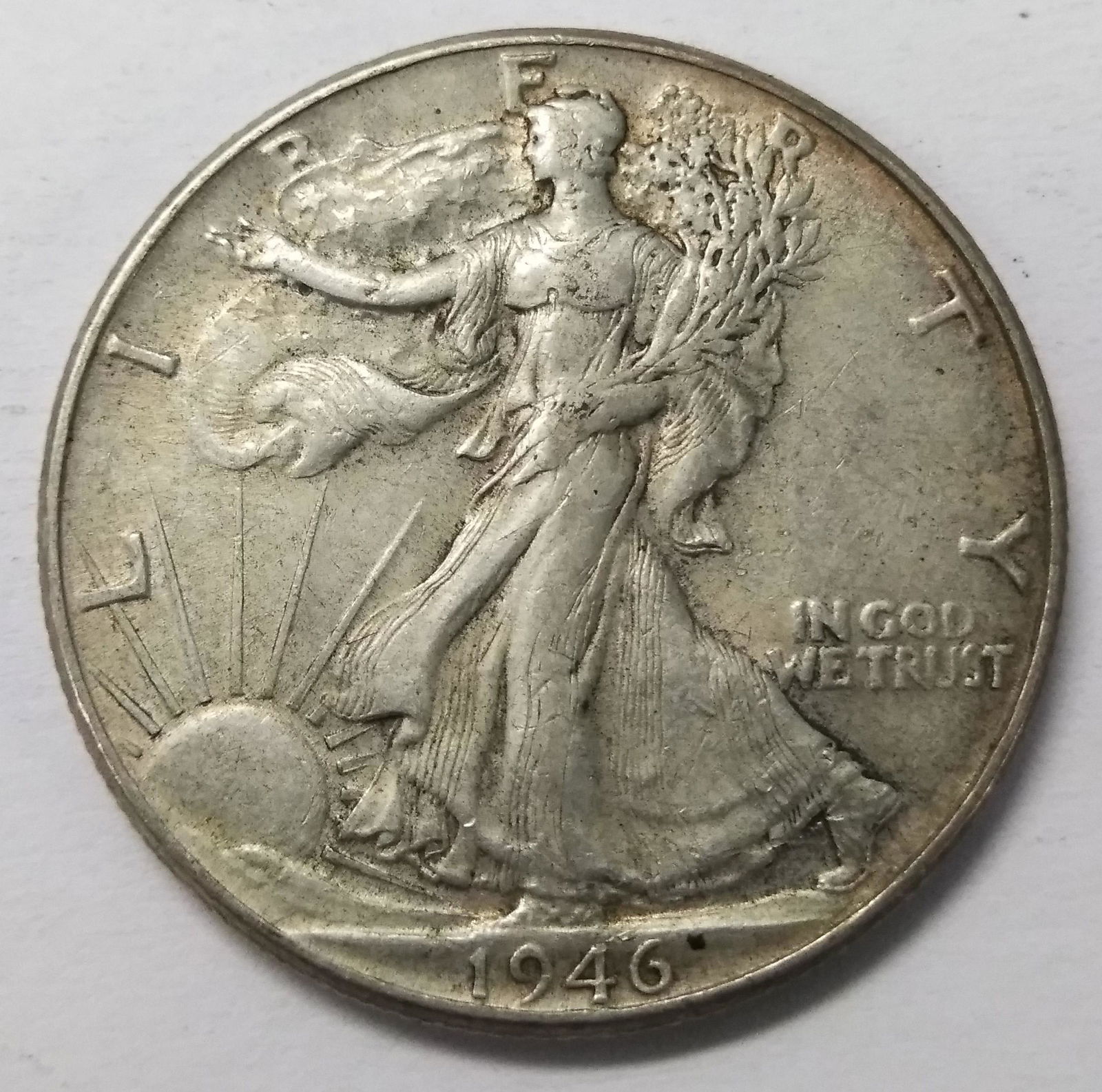 1946 Walking Liberty Half *90% Silver* AU Condition (1 of 2)