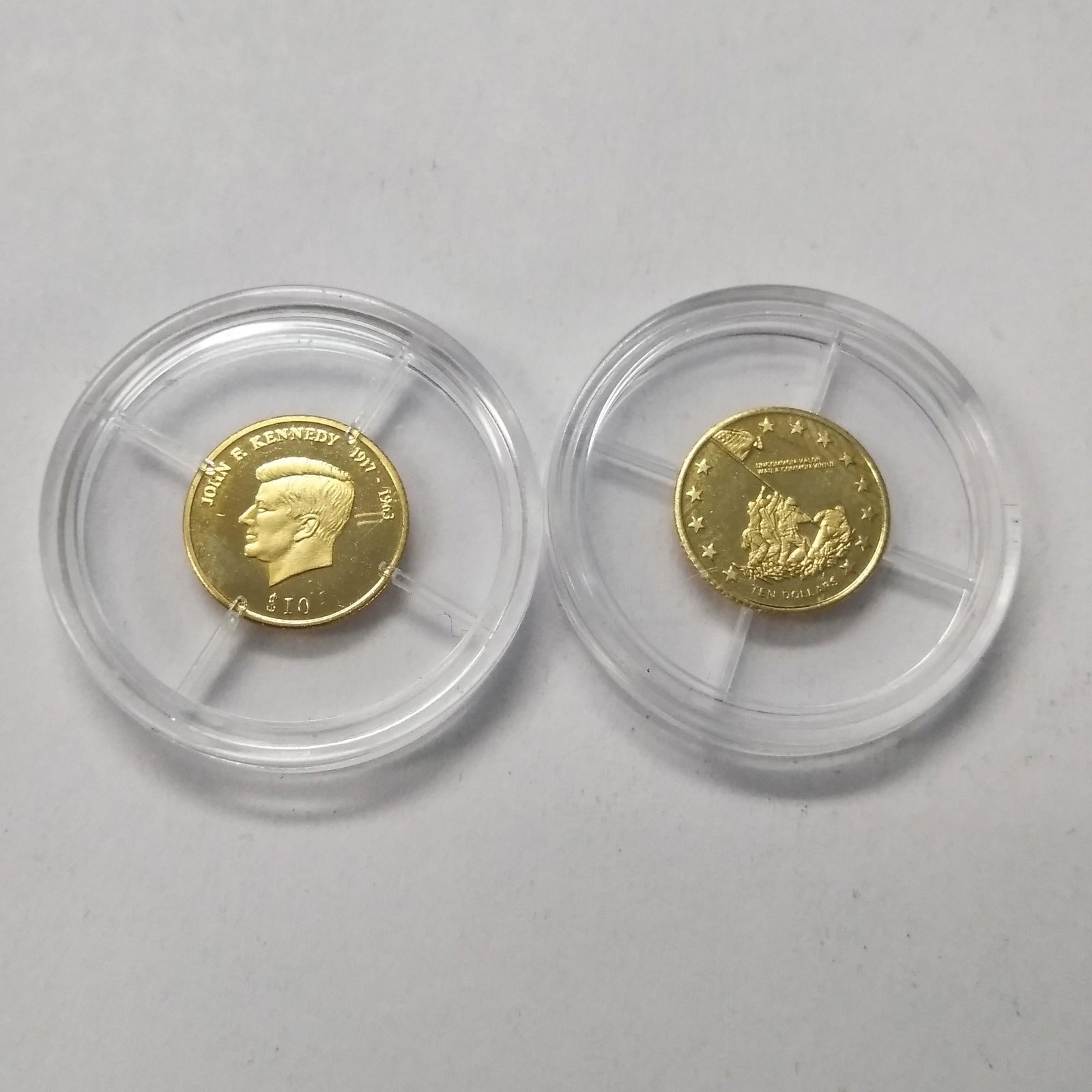 Two 14K Liberia John F Kennedy Proof Gold $10 2000+01 (1 of 2)