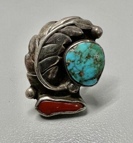Sterling Silver Navajo Turquoise Leaf Motif Ring (1 of 5)