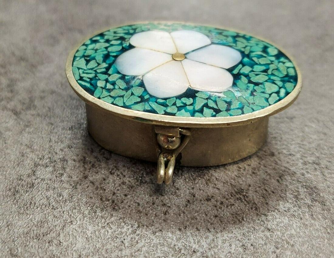 Vintage Silver Hinged Trinket Pill Box Abalone & Turquoise (1 of 9)