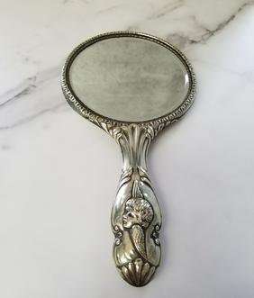 Vintage Berker Brothers EPNS Silver Cherub Angels Hand Mirror (1 of 4)