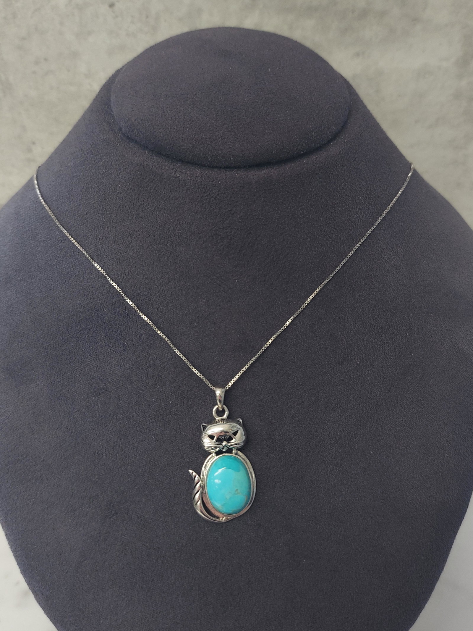 Sleeping Beauty Sterling Silver Turquoise Cat Necklace (1 of 5)