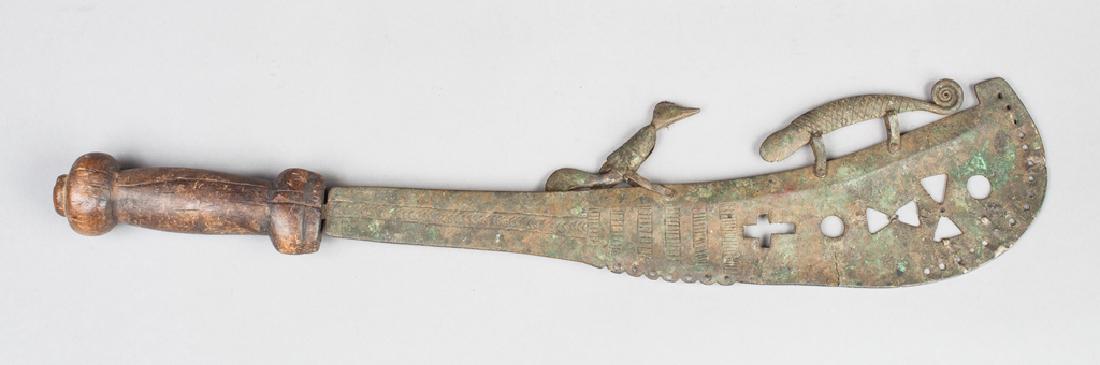 Fon ceremonial sword (1 of 1)