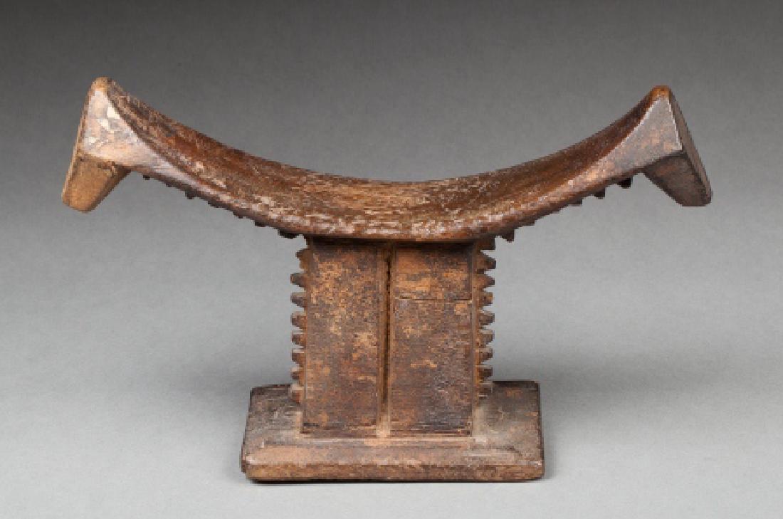 Vanuatu headrest (1 of 1)