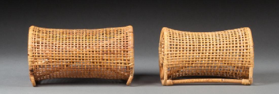 Lot with two japanese headrests (1 of 1)