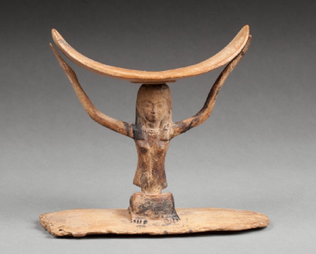 Shou headrest (1 of 1)