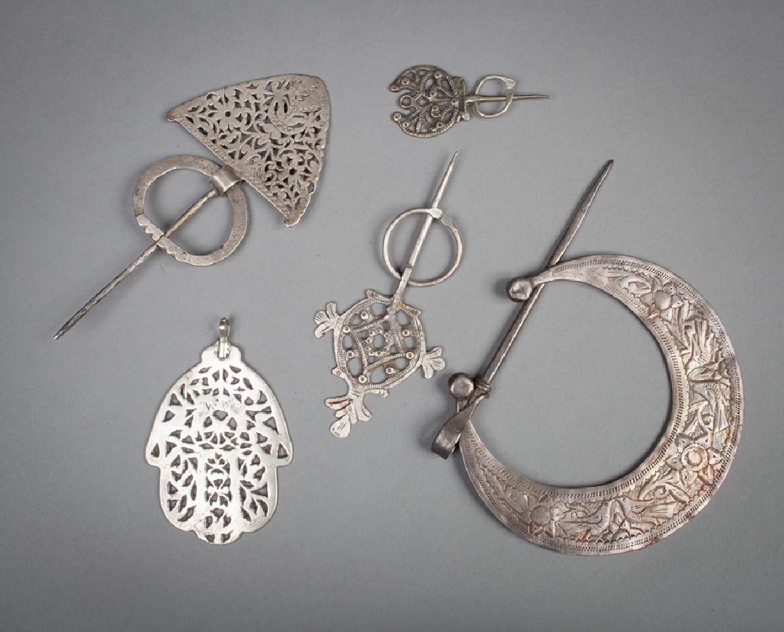 Three tunisian fibulas (1 of 1)