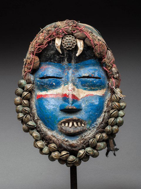 Dan guere dancing mask (1 of 1)