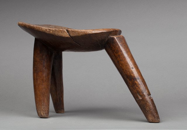 Gurunsi stool (1 of 1)