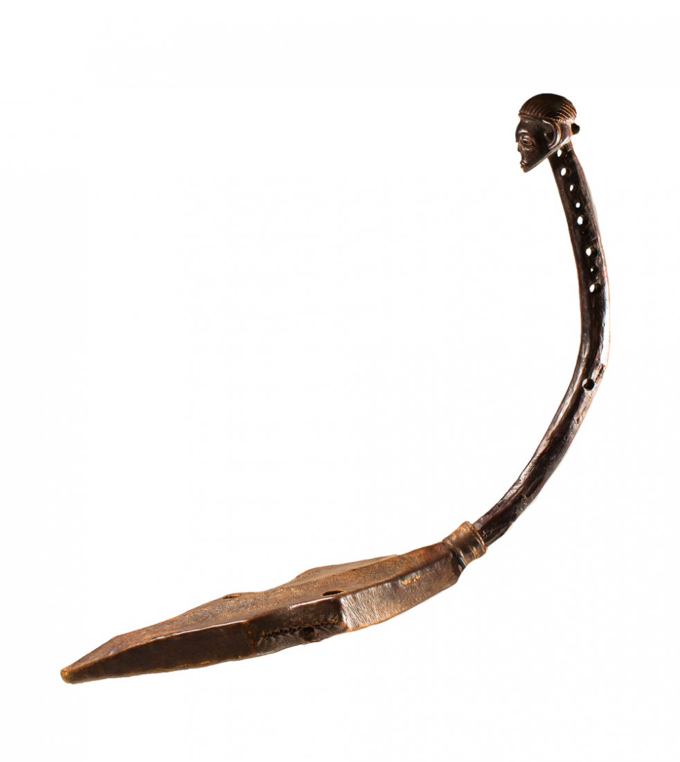 Large ZandÃ© harp (1 of 2)