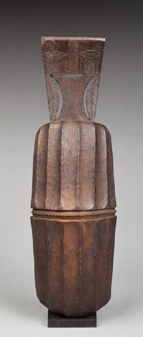 Dan ceremonial spoon (1 of 1)