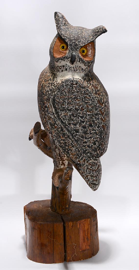 Carved Great Horned Owl. (1 of 4)
