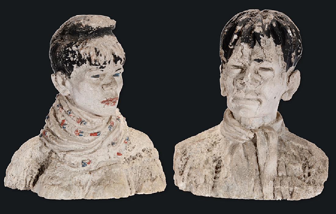 Seminole Indian Carver Pair of Coral Busts. (1 of 6)