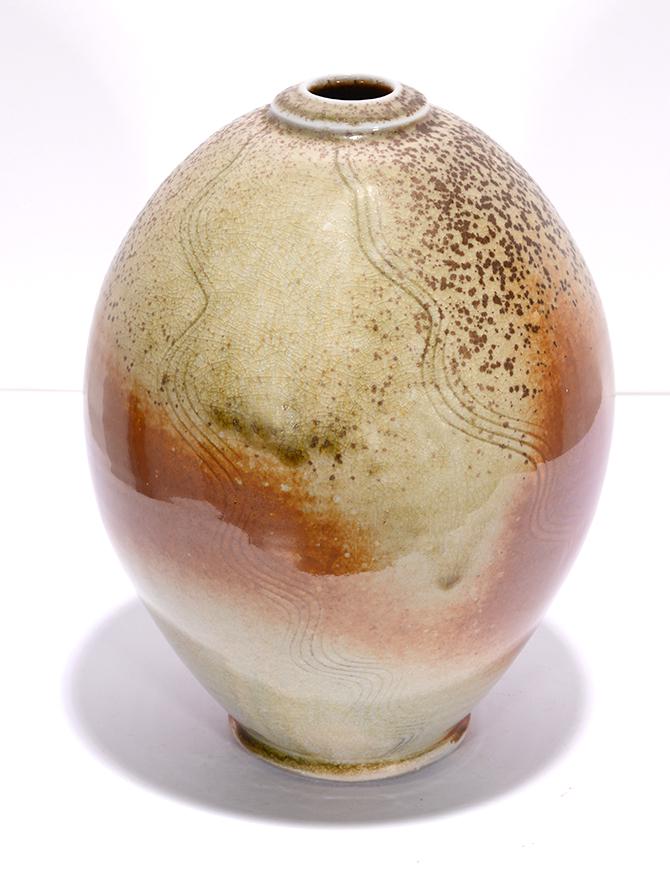 Ben Owens, III. Earth Tone Vase.: Ben Owens, III. Earth Tone Vase. 2003. Signed and dated. Mint condition. 10.5" h. Est. $100-200. Ship: $45
