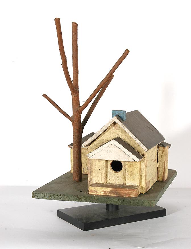 SC Apple Crate Yellow Ranch Birdhouse. (1 of 1)