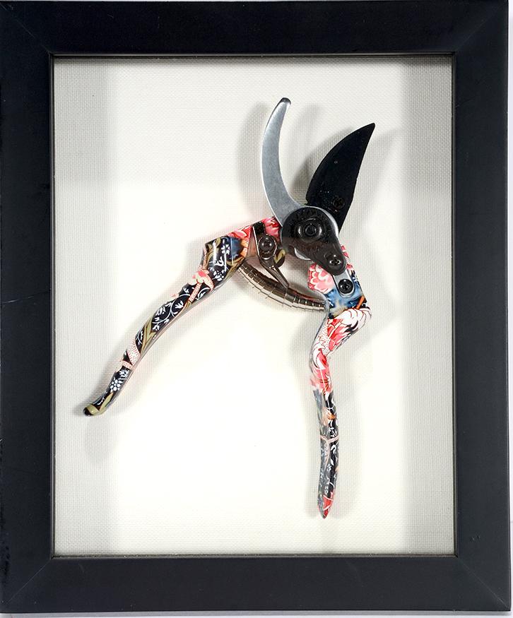 Decorated Garden Sheers. (1 of 3)