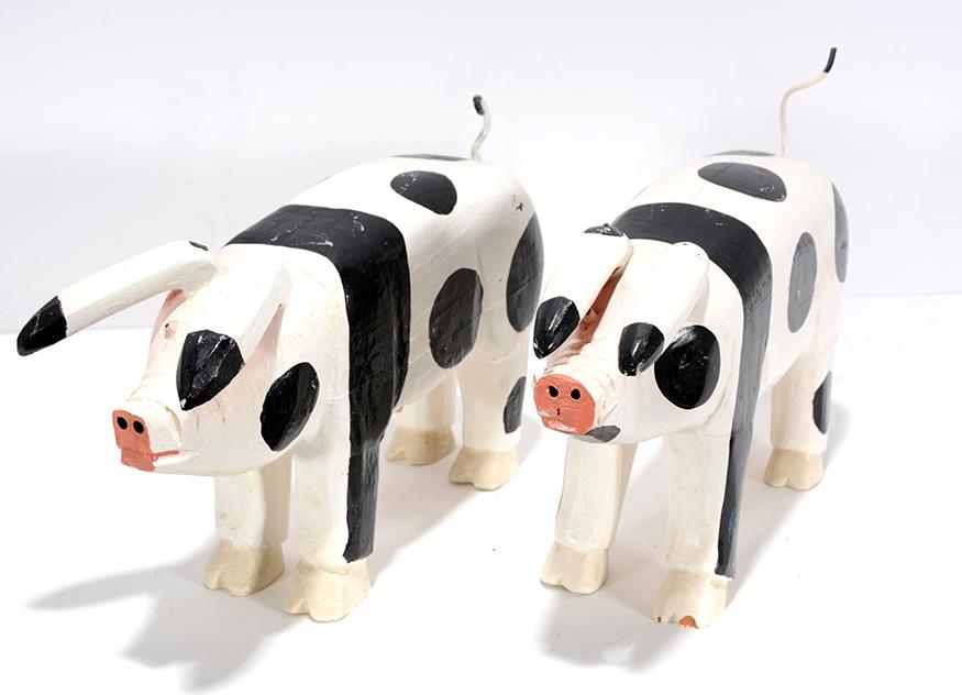 Lonnie Money. Hog Couple.: Lonnie Money. Hog Couple. Signed. Not dated. Carved and painted wood. Excellent condition. Average size is 6” x 10” x 3”. Est. $200-300. Ship: $45
