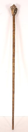 Seashell and Vertebre Walking Stick.: Anonymous. Snake vertebre, shell is filled with molten metal. Very heavy, weapon-like. 40" long. Est. $200-300. Ship: $30